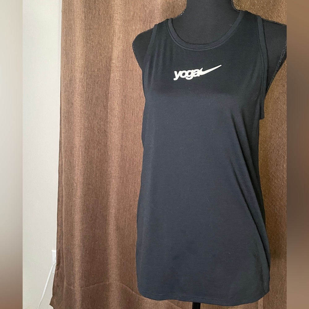 Nike Yoga Dri Fit Tank Medium
